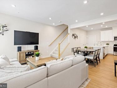2437 SILVER LINE ALY, Unit 69A, HERNDON, VA 20171