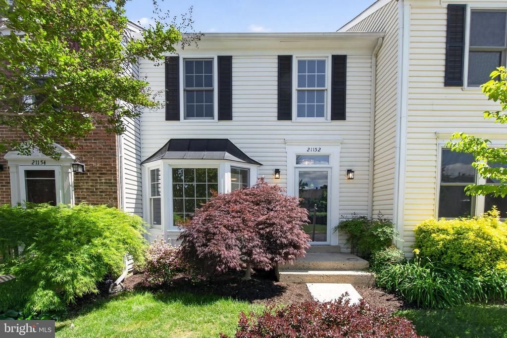 21152 Hedgerow Terrace, Ashburn, VA 20147 Main Photo