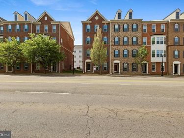 9581 CENTER STREET , MANASSAS, VA 20110