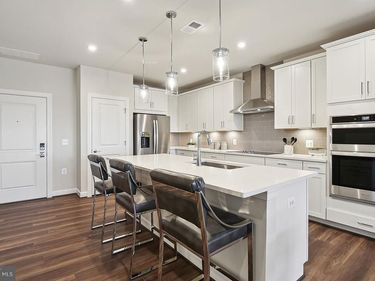 5800 MOONSTONE WAY , Unit 104, HAYMARKET, VA 20169