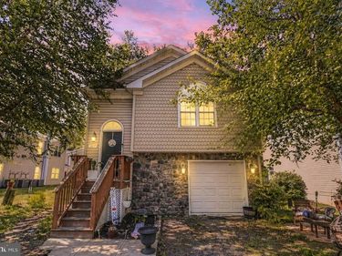 317 12TH STREET, COLONIAL BEACH, VA 22443