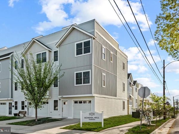 300 DOUGLAS AVENUE , COLONIAL BEACH, VA 22443