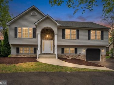 506 YORKTOWN BOULEVARD , LOCUST GROVE, VA 22508