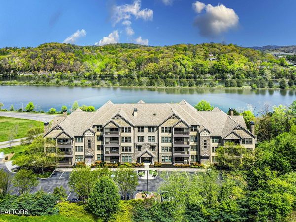 315 Centennial Bluff Blvd, Oak Ridge, TN 37830