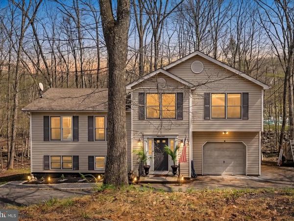 434 SOMERSET DRIVE, EAST STROUDSBURG, PA 18301