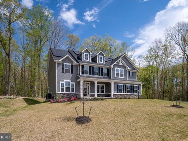 112 LAKE BLUFF COURT , FREDERICKSBURG, VA 22406