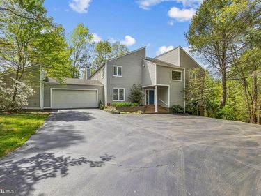 2416 SUNNY MEADOW LANE , VIENNA, VA 22181