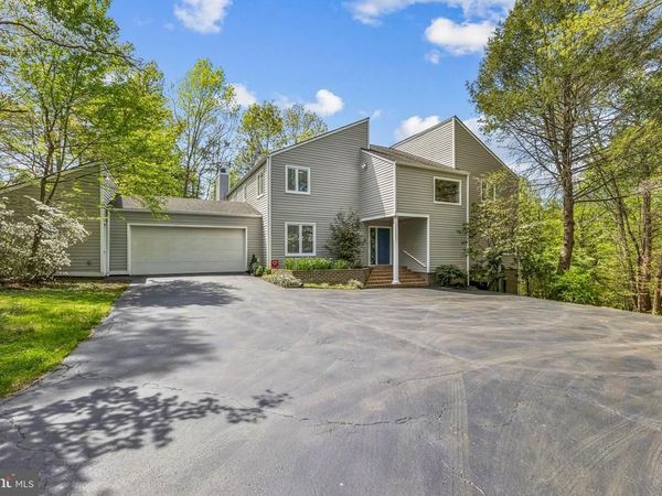 2416 SUNNY MEADOW LANE, VIENNA, VA 22181