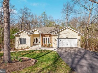 203 NORTHWOOD CIRCLE, CROSS JUNCTION, VA 22625