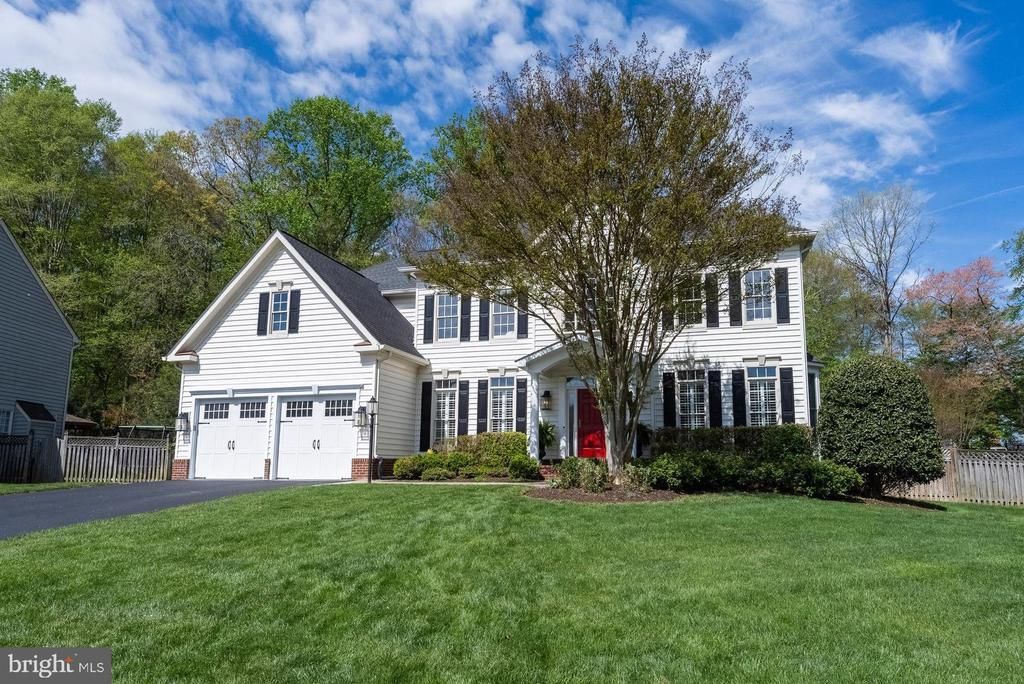 7822 Gambrill Woods Way , Springfield, VA 22153 Main Photo