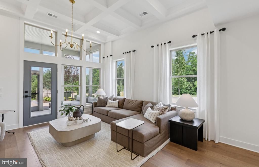 15499 Emerald Way , Haymarket, VA 20169 Main Photo