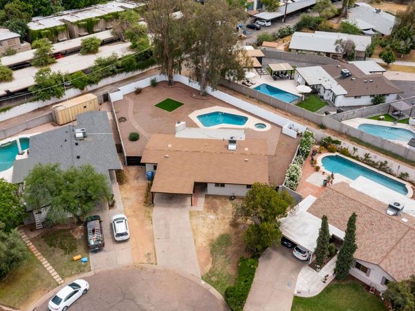 1325 E AVALON Drive, Phoenix, AZ 85014