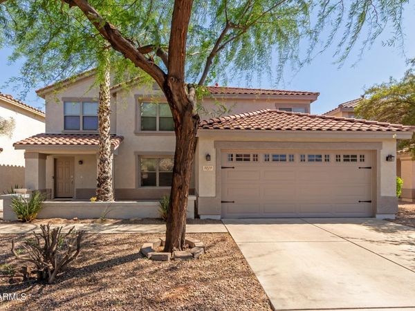 3219 W Molly Lane, Phoenix, AZ 85083