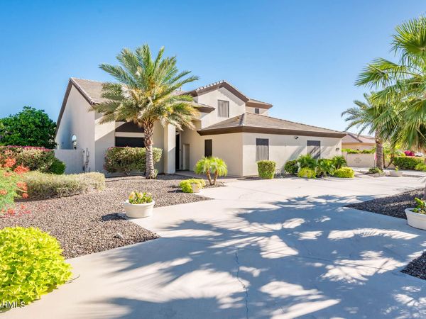 5322 W WHISPERING WIND Drive, Glendale, AZ 85310