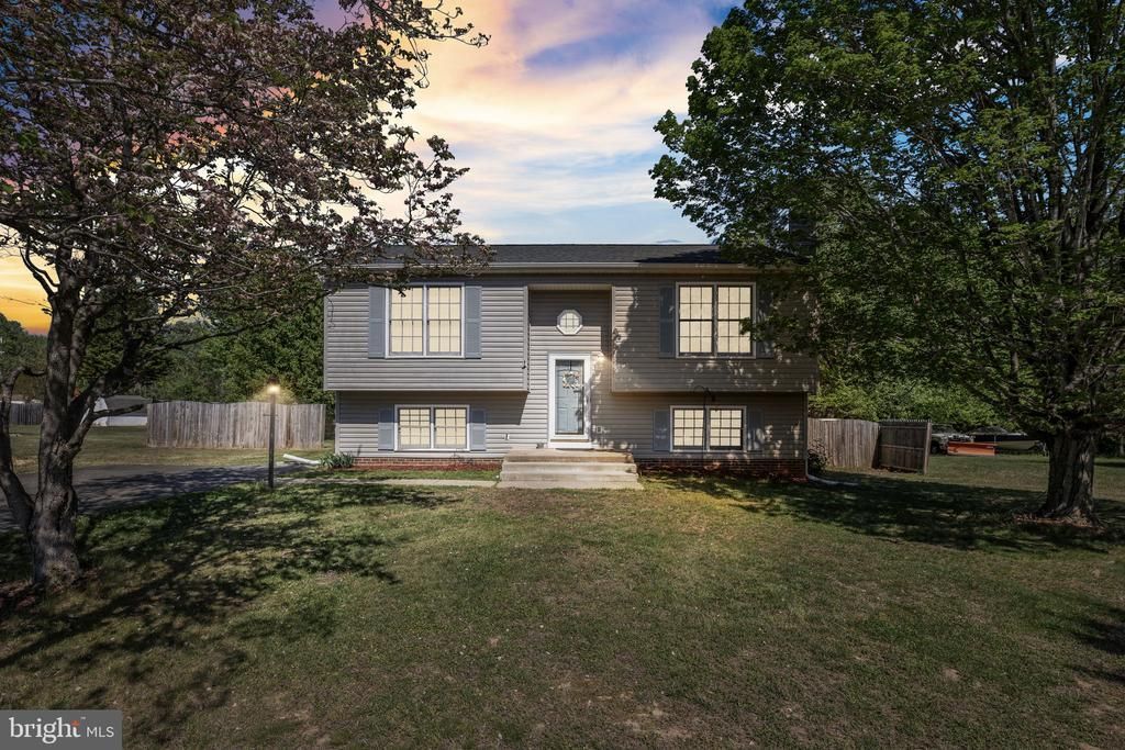 11809 Cherrywood Drive , Locust Grove, VA 22508 Main Photo