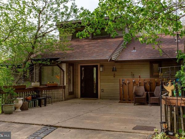 120 SWAN STREET, LAMBERTVILLE, NJ 08530