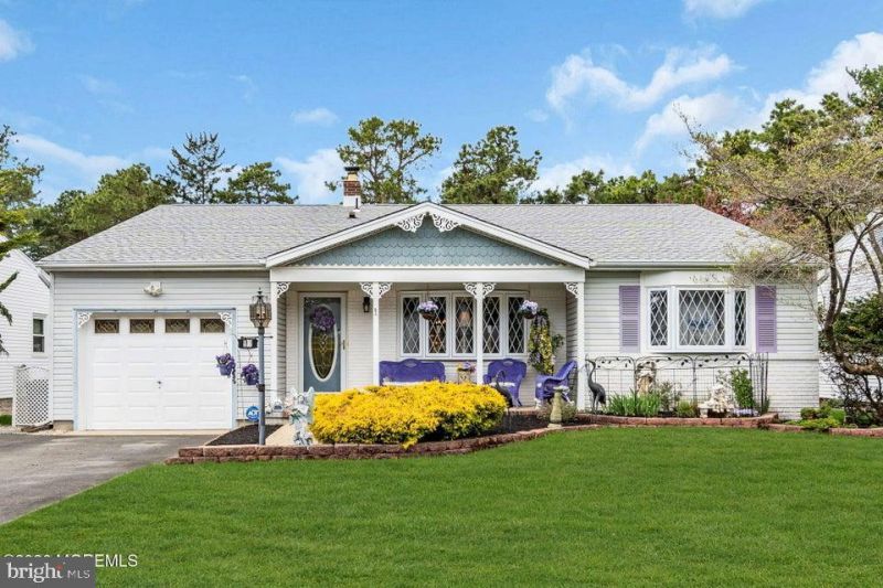 17 Sheepshead Drive, Toms River, NJ 08757 Main Photo