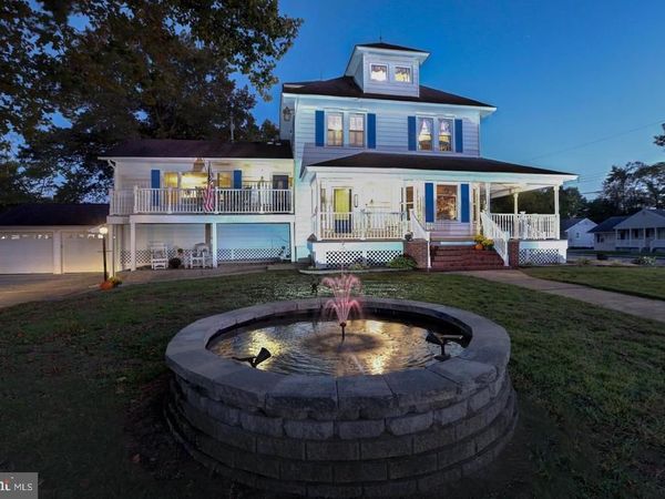 110 N RIVER DRIVE, PENNSVILLE, NJ 08070