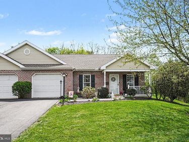 9 CREEK BANK DRIVE, MECHANICSBURG, PA 17050