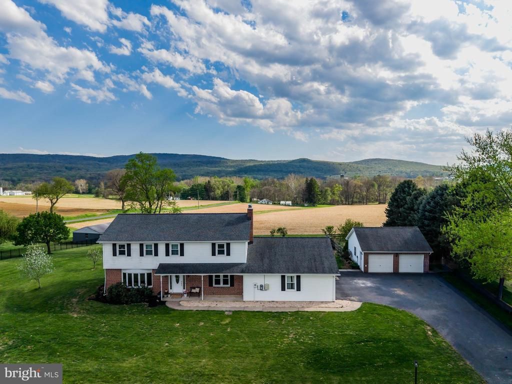 1393 LUTZTOWN ROAD , BOILING SPRINGS, PA 17007