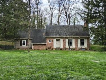 372 BURNT HOUSE ROAD , CARLISLE, PA 17015
