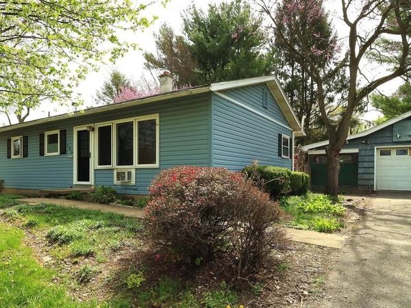 126 W SOUTH HILLS AVENUE , STATE COLLEGE, PA 16801