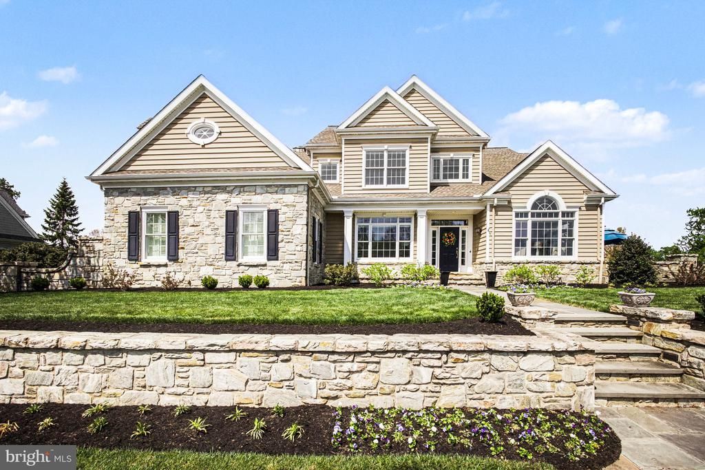 671 BENT CREEK DRIVE , LITITZ, PA 17543