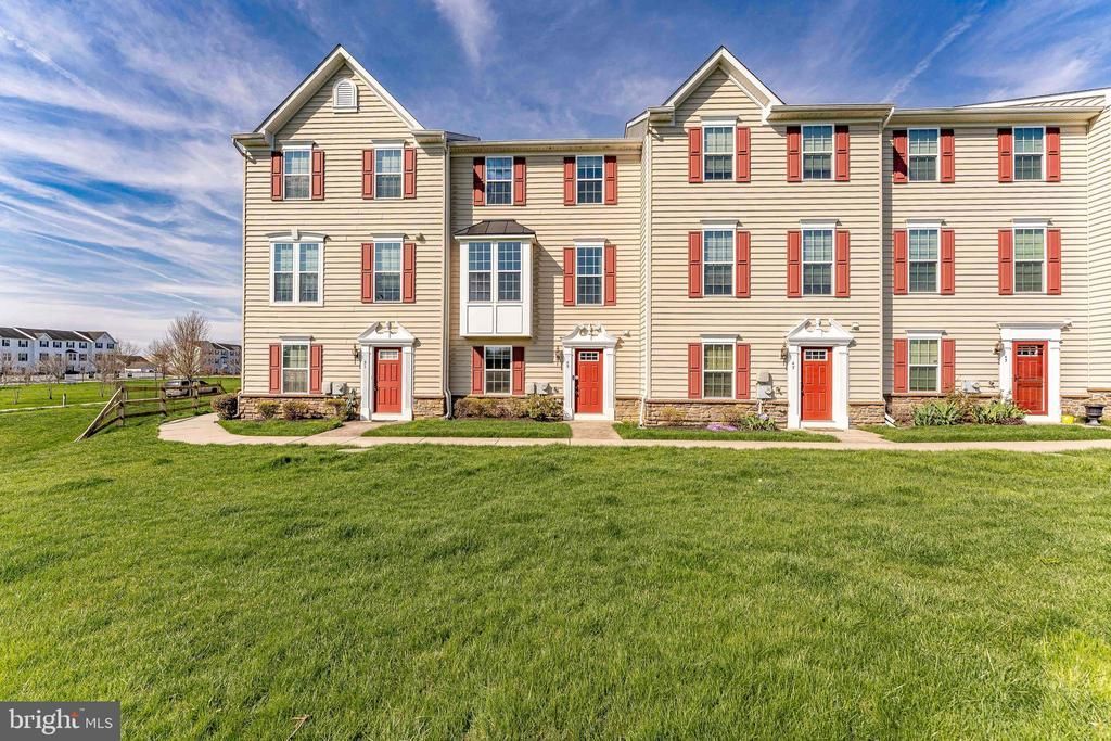 49 MAFFET LANE , COATESVILLE, PA 19320