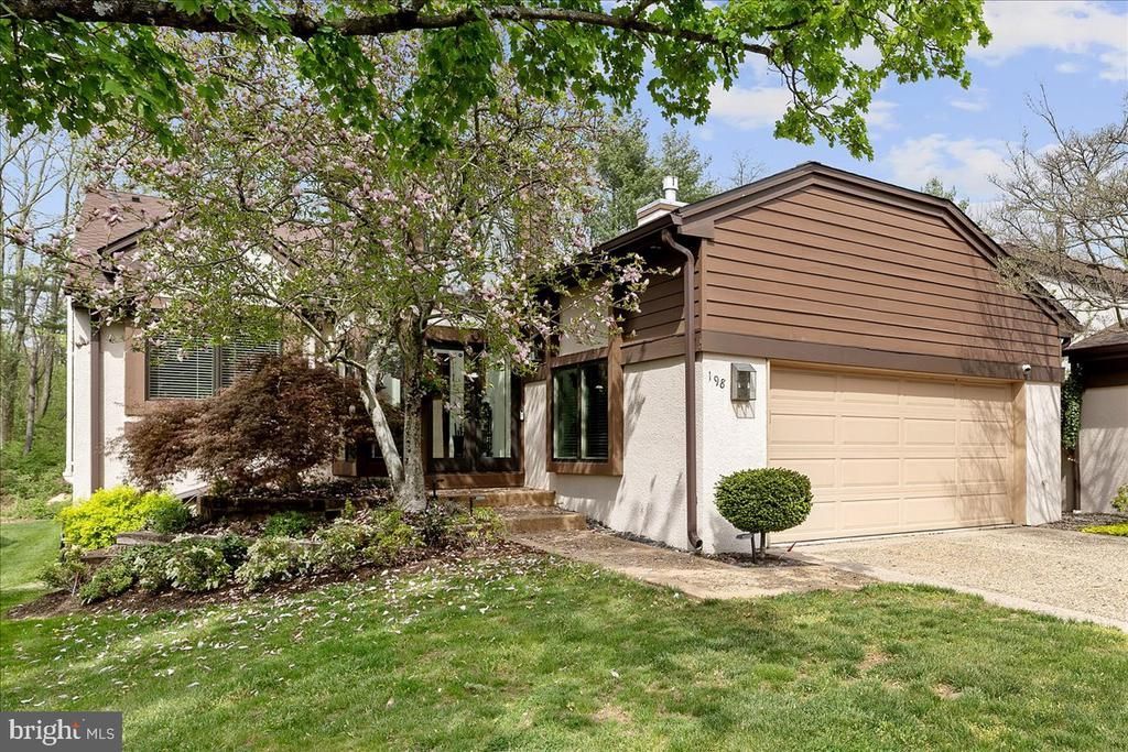 198 Sayre Drive, Princeton, NJ 08540 Main Photo