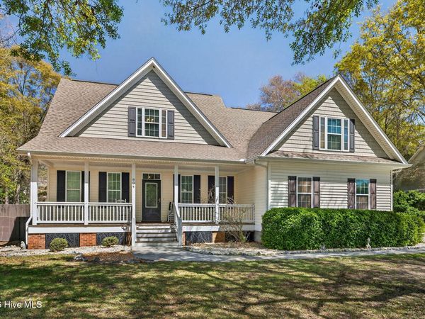 804 Albatross Way , Hampstead, NC 28443