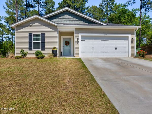 248 Flying Bolt Drive , Raeford, NC 28376