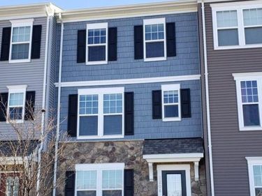 2204 SHADMOOR DRIVE, FREDERICKSBURG, VA 22401