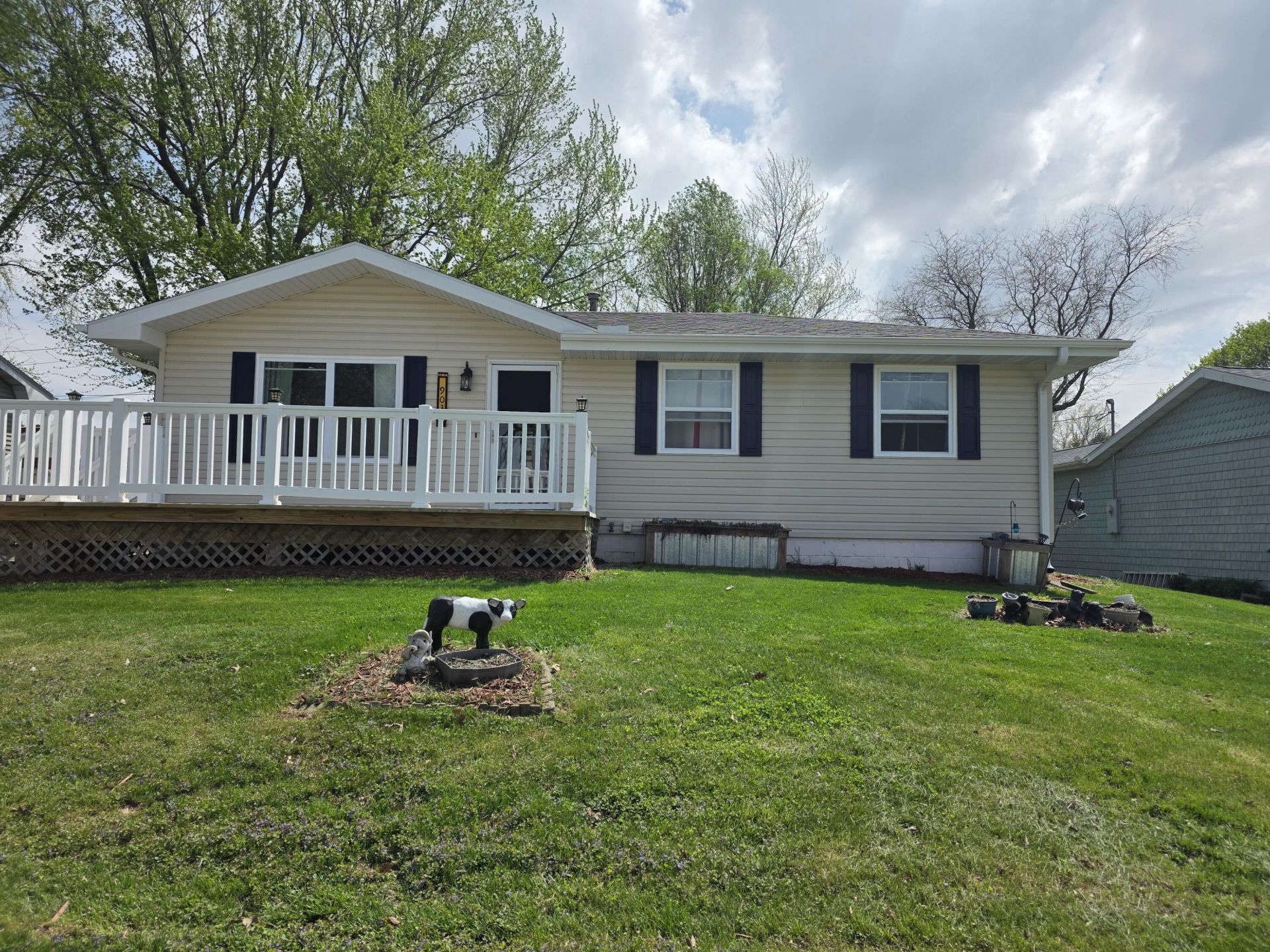 903 N Scenic Drive, Oakland, IA 51560 Main Photo