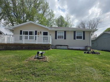 903 N SCENIC Drive, OAKLAND, IA 51560