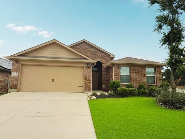 729 Ben Lake Trail, Fort Worth, TX 76120
