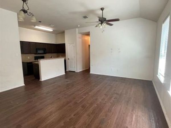 1428 Ravenwood Drive , Mansfield, TX 76063