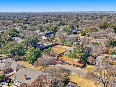 11211 Wonderland Trail, Dallas, TX 75229