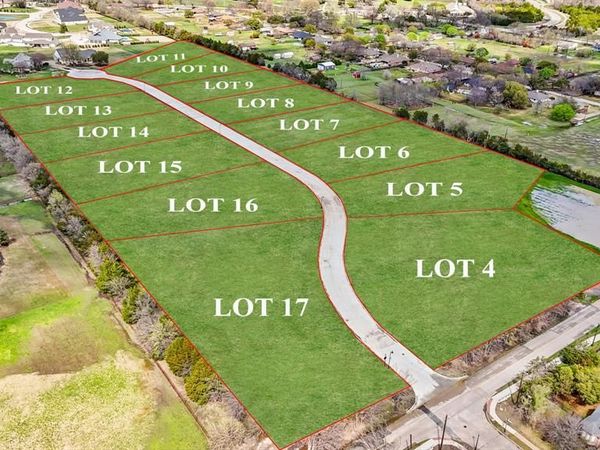 300 Chapel View Court , Heath, TX 75032