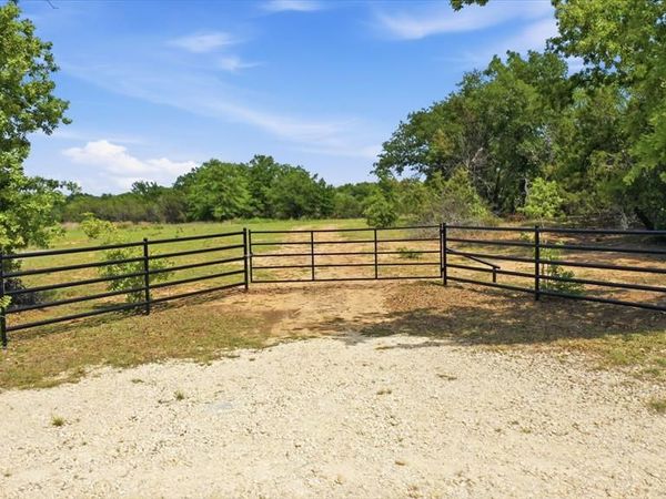 4955 County Road 188 , Stephenville, TX 76401