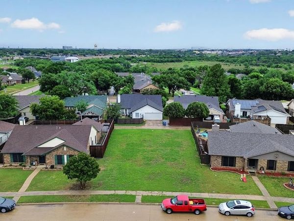 4361 Fryer Street , The Colony, TX 75056