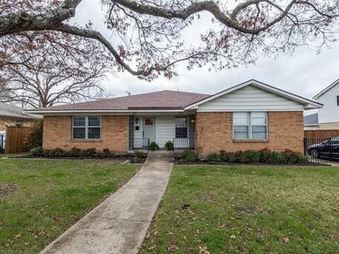 11315-11317 Lochwood Boulevard, Dallas, TX 75218