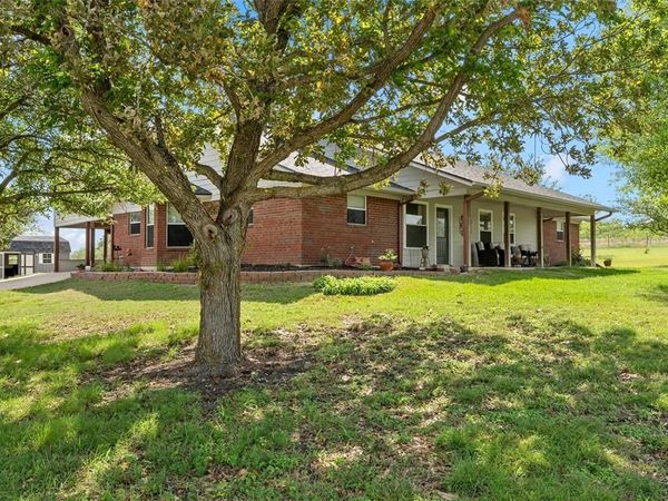 12851 Reeds Lake Road, Rogers, TX 76569