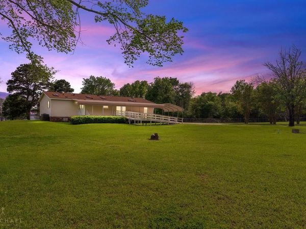 9747 Mathieu Street, Oil City, LA 71061