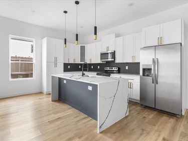 5223 Colonial Avenue , Dallas, TX 75215