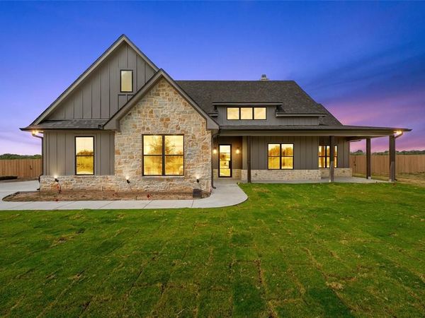 407 Lacek Mill Road, China Spring, TX 76633