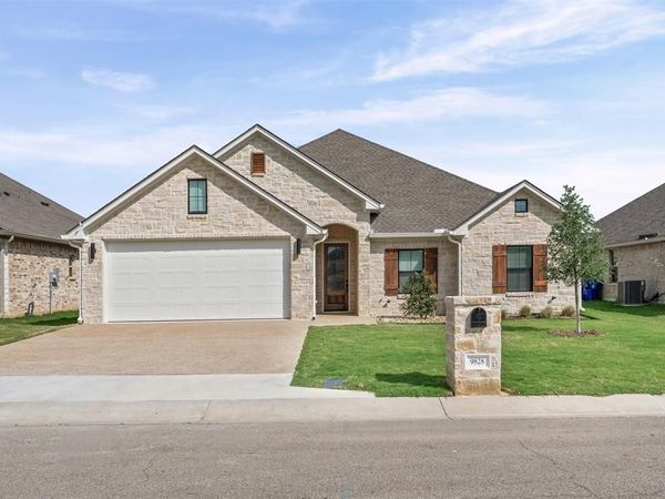 9828 Durango Trail , Waco, TX 76712