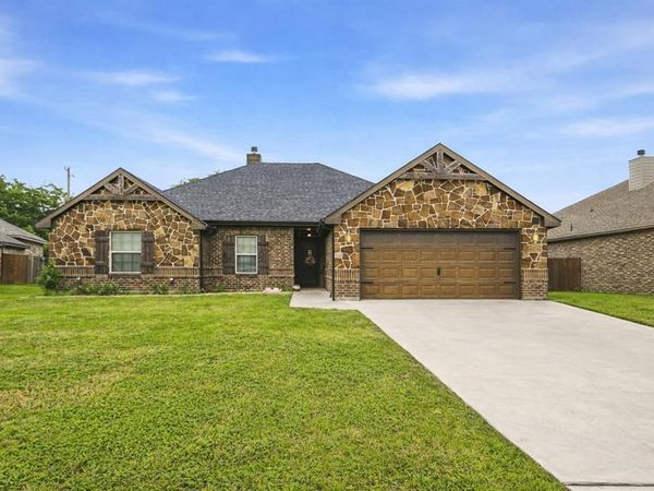 940 Elk Ridge Drive , Stephenville, TX 76401
