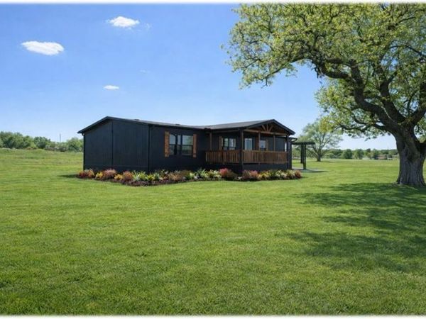 1000 Carnagie Road , Poolville, TX 76487