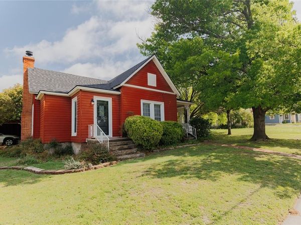 510 W Walnut Street, Decatur, TX 76234