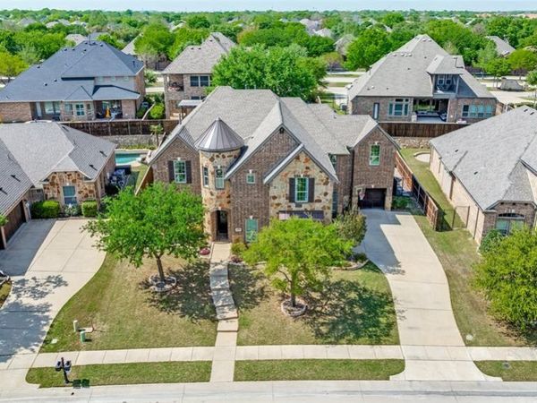 2219 Glasgow Drive , Trophy Club, TX 76262